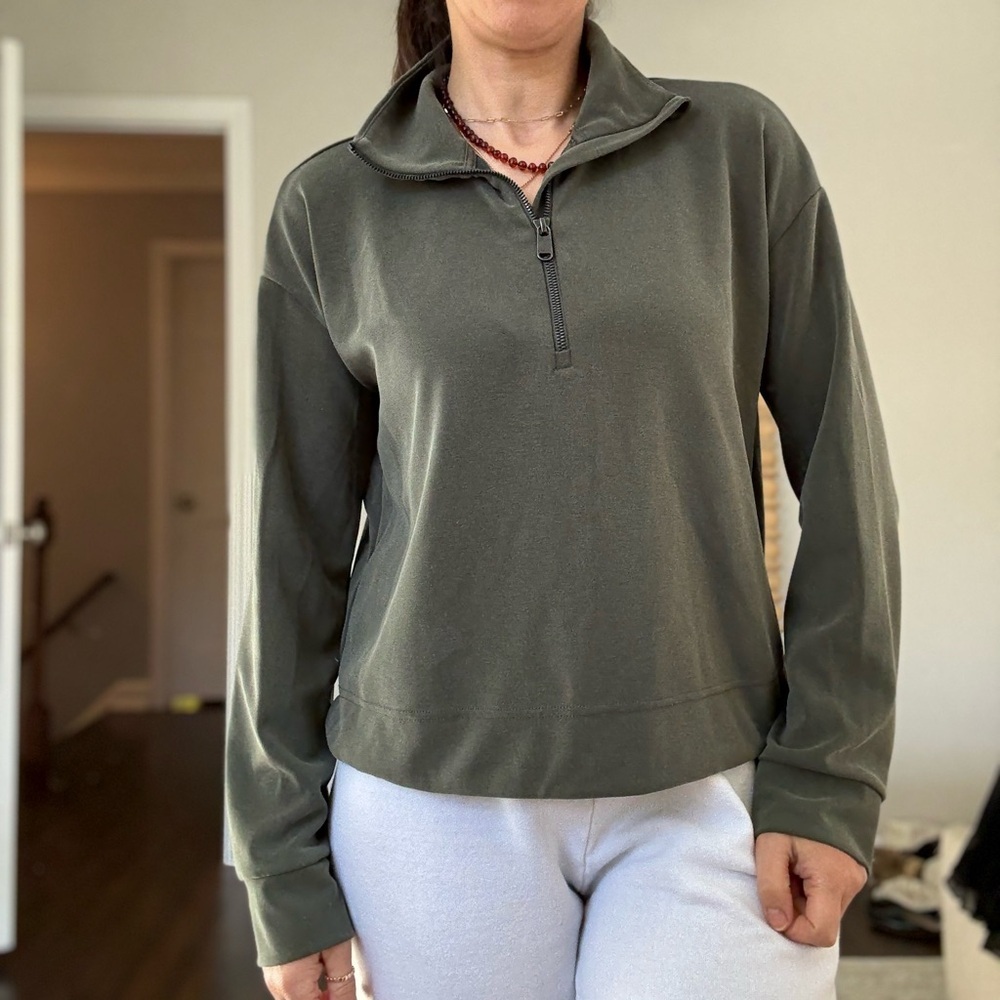Athleta Seasoft Quarter Zip sweatshirt  khaki green